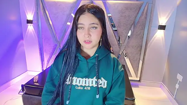 Annie9  online show from 12.19.25