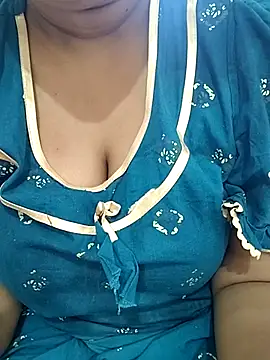 Hottyalia online show from 02.17.26