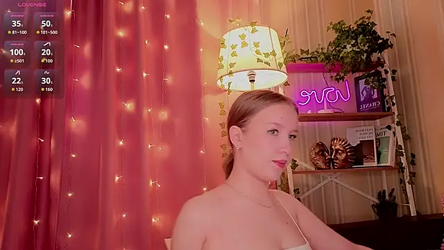 Snapshot of ms_evasweet chatting on 10.12.25 ms evasweet online show from 10.12.25