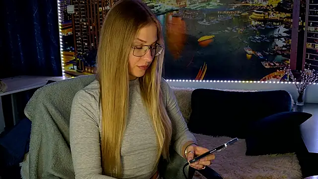 Snapshot of pusyavykusya chatting on 04.29.26 pusyavykusya online show from 04.29.26