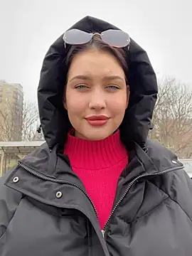 Snapshot of KikiWatson chatting on 02.01.25 KikiWatson online show from 02.01.25