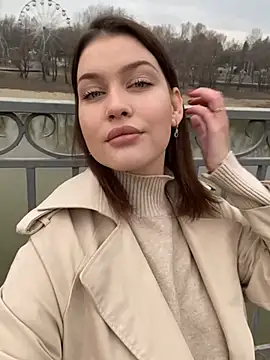 Snapshot of KikiWatson chatting on 02.02.25 KikiWatson online show from 02.02.25