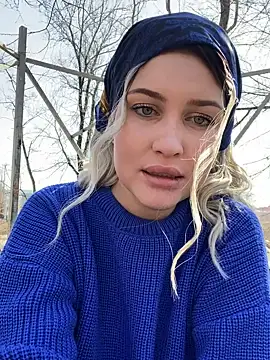 Snapshot of KikiWatson chatting on 03.07.25 KikiWatson online show from 03.07.25