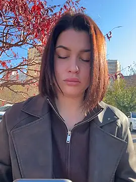 Snapshot of KikiWatson chatting on 11.03.25 KikiWatson online show from 11.03.25