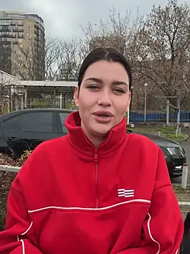 Snapshot of KikiWatson chatting on 12.01.25 KikiWatson online show from 12.01.25