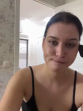 Snapshot of KikiWatson chatting on 02.14.26 KikiWatson online show from 02.14.26