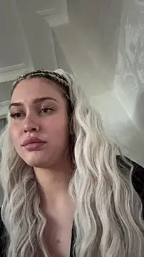 Snapshot of KikiWatson chatting on 03.13.26 KikiWatson online show from 03.13.26