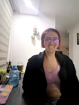 Snapshot of your_red_rose_ chatting on 12.02.24 your red rose online show from 12.02.24