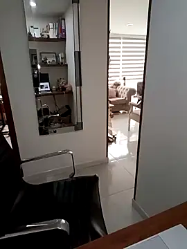 Snapshot of your_red_rose_ chatting on 12.10.24 your red rose online show from 12.10.24