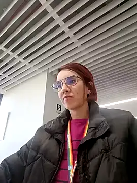 Snapshot of your_red_rose_ chatting on 01.20.25 your red rose online show from 01.20.25