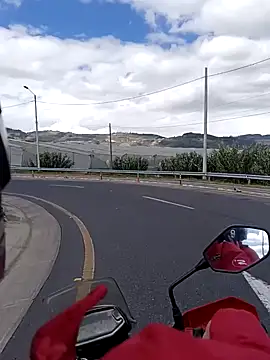 Snapshot of your_red_rose_ chatting on 01.26.25 your red rose online show from 01.26.25