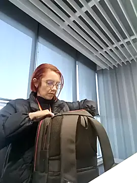 Snapshot of your_red_rose_ chatting on 01.30.25 your red rose online show from 01.30.25