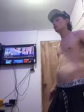 Snapshot of LatinBoysxxx chatting on 01.17.25 LatinBoysxxx online show from 01.17.25