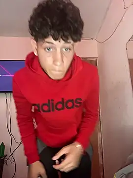 Snapshot of LatinBoysxxx chatting on 03.20.25 LatinBoysxxx online show from 03.20.25