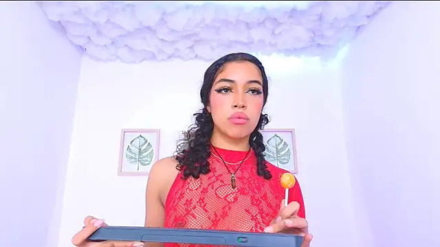 Sara Jhonson online show from 02.02.25