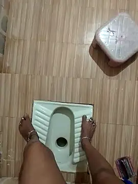 Snapshot of sneha_telugu_girl chatting on 02.22.25 sneha telugu girl online show from 02.22.25