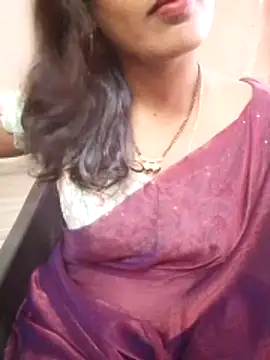 Snapshot of sneha_telugu_girl chatting on 11.20.25 sneha telugu girl online show from 11.20.25