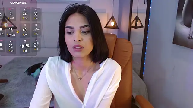 Snapshot of AlessiaVal_ chatting on 03.11.25 AlessiaVal online show from 03.11.25