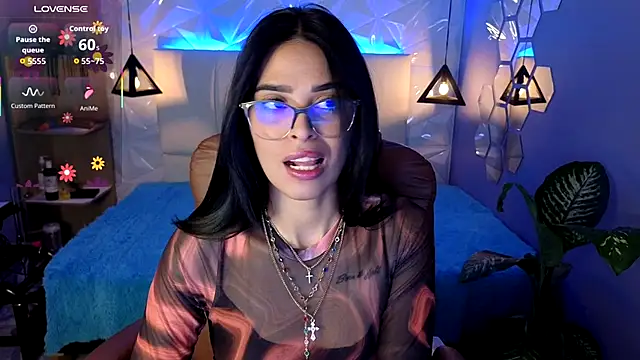 AlessiaVal  online show from 11.10.25