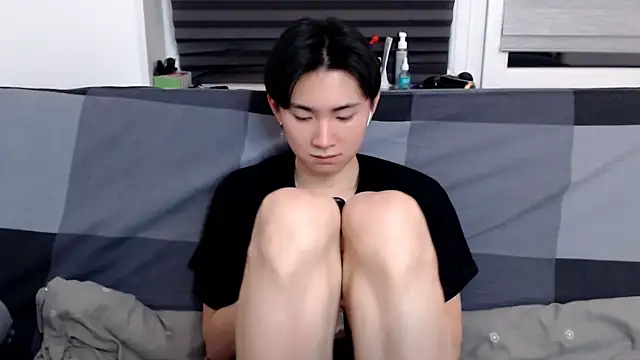 Miram Yu online show from 01.30.25