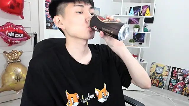 Snapshot of Miram_Yu chatting on 06.17.26 Miram Yu online show from 06.17.26