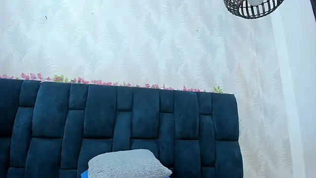 Melody Megann online show from 04.16.26