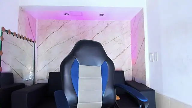 Isabella stanford2 online show from 10.15.25