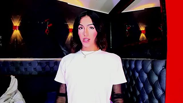 Isabella stanford2 online show from 12.20.25