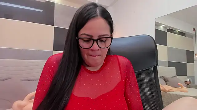 Zara Jackson online show from 07.11.26