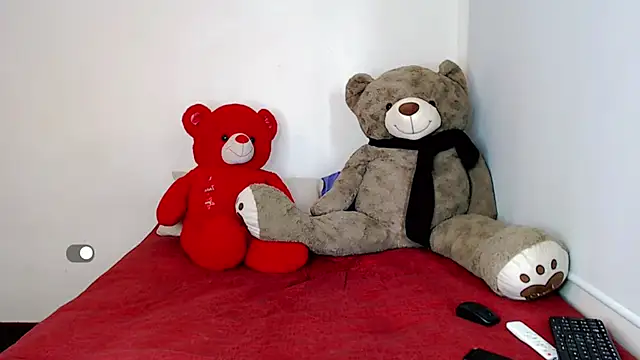 Snapshot of SamanthaaSmitt chatting on 02.20.25 SamanthaaSmitt online show from 02.20.25