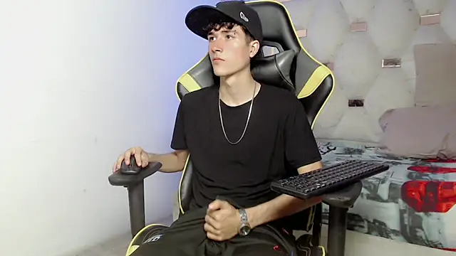 johnny cagee online show from 09.13.25