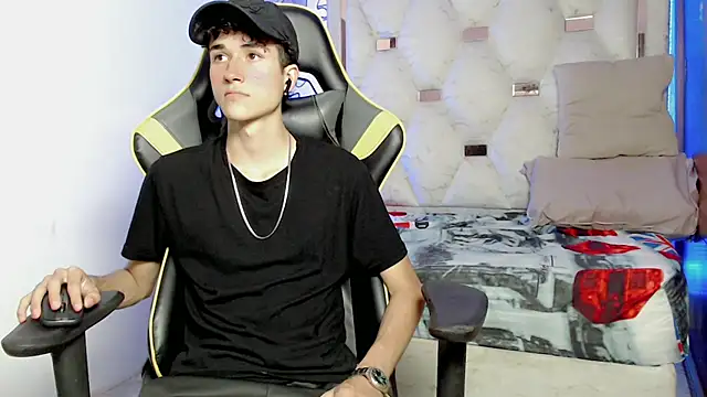 johnny cagee online show from 09.21.25