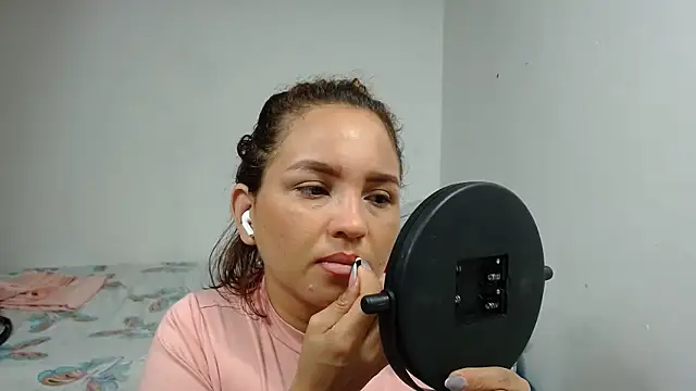 Agatha browser online show from 02.02.26