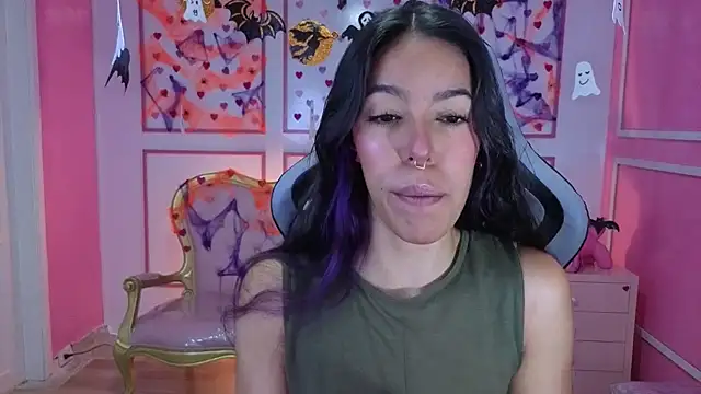 stephania t online show from 10.29.25