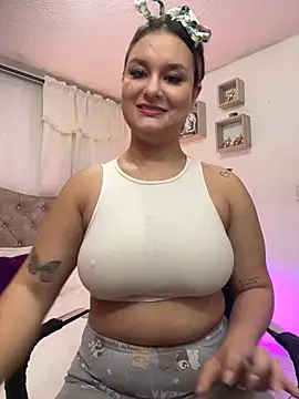 Snapshot of valeria_gomezx chatting on 03.07.25 valeria gomezx online show from 03.07.25
