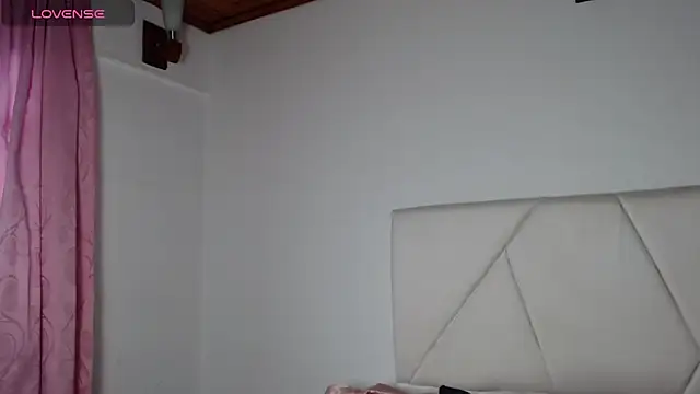 julz 03 online show from 10.29.25