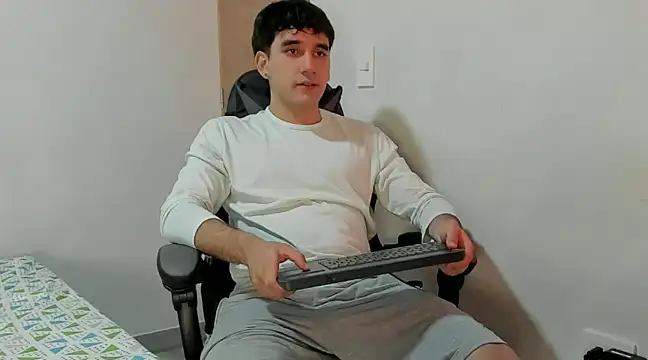 leo030809 online show from 12.06.24