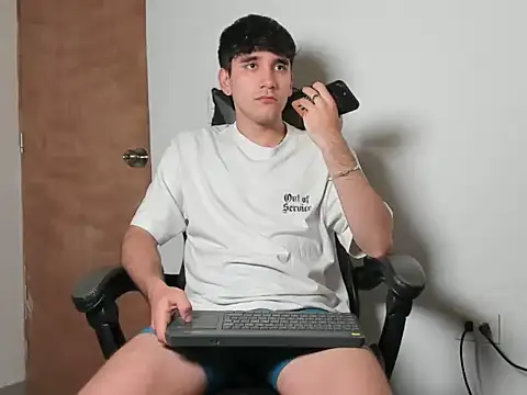 leo030809 online show from 03.19.26