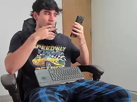 leo030809 online show from 04.04.26