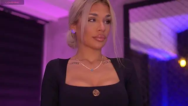 Candy Ivy online show from 10.29.25