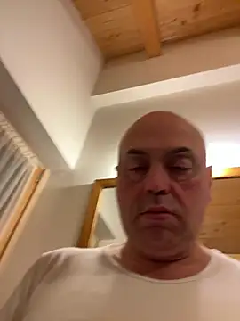 Snapshot of pantomax chatting on 12.07.24 pantomax online show from 12.07.24