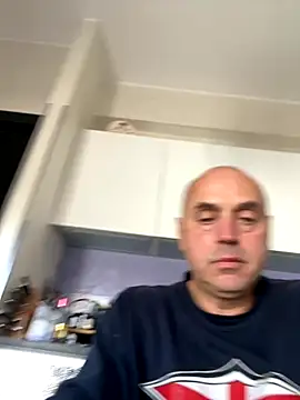 Snapshot of pantomax chatting on 10.15.25 pantomax online show from 10.15.25