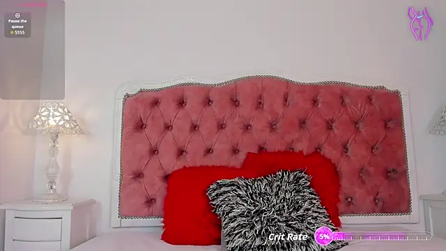 Snapshot of amberlitle chatting on 09.25.25 amberlitle online show from 09.25.25