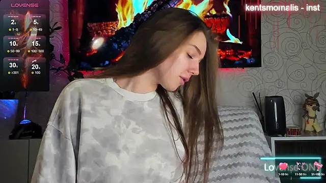 Snapshot of KentsMomAliss chatting on 01.18.25 KentsMomAliss online show from 01.18.25