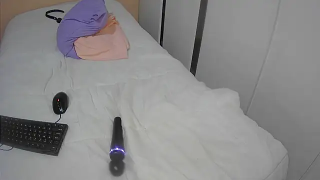 ebonyjezebel online show from 12.18.24