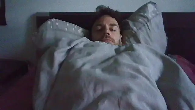 Snapshot of alpha-hunk chatting on 09.10.25 alpha-hunk online show from 09.10.25