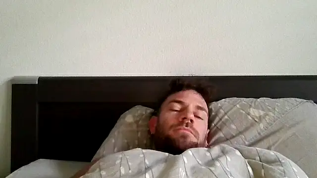 Snapshot of alpha-hunk chatting on 09.16.25 alpha-hunk online show from 09.16.25