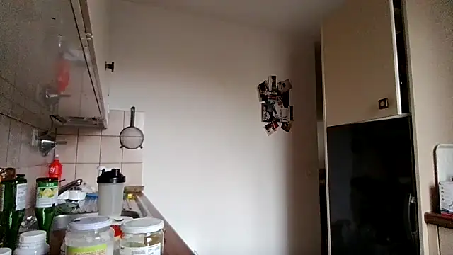 Snapshot of alpha-hunk chatting on 09.25.25 alpha-hunk online show from 09.25.25