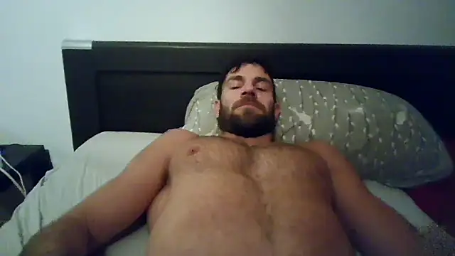 Snapshot of alpha-hunk chatting on 09.28.25 alpha-hunk online show from 09.28.25