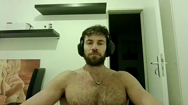 Snapshot of alpha-hunk chatting on 10.19.25 alpha-hunk online show from 10.19.25